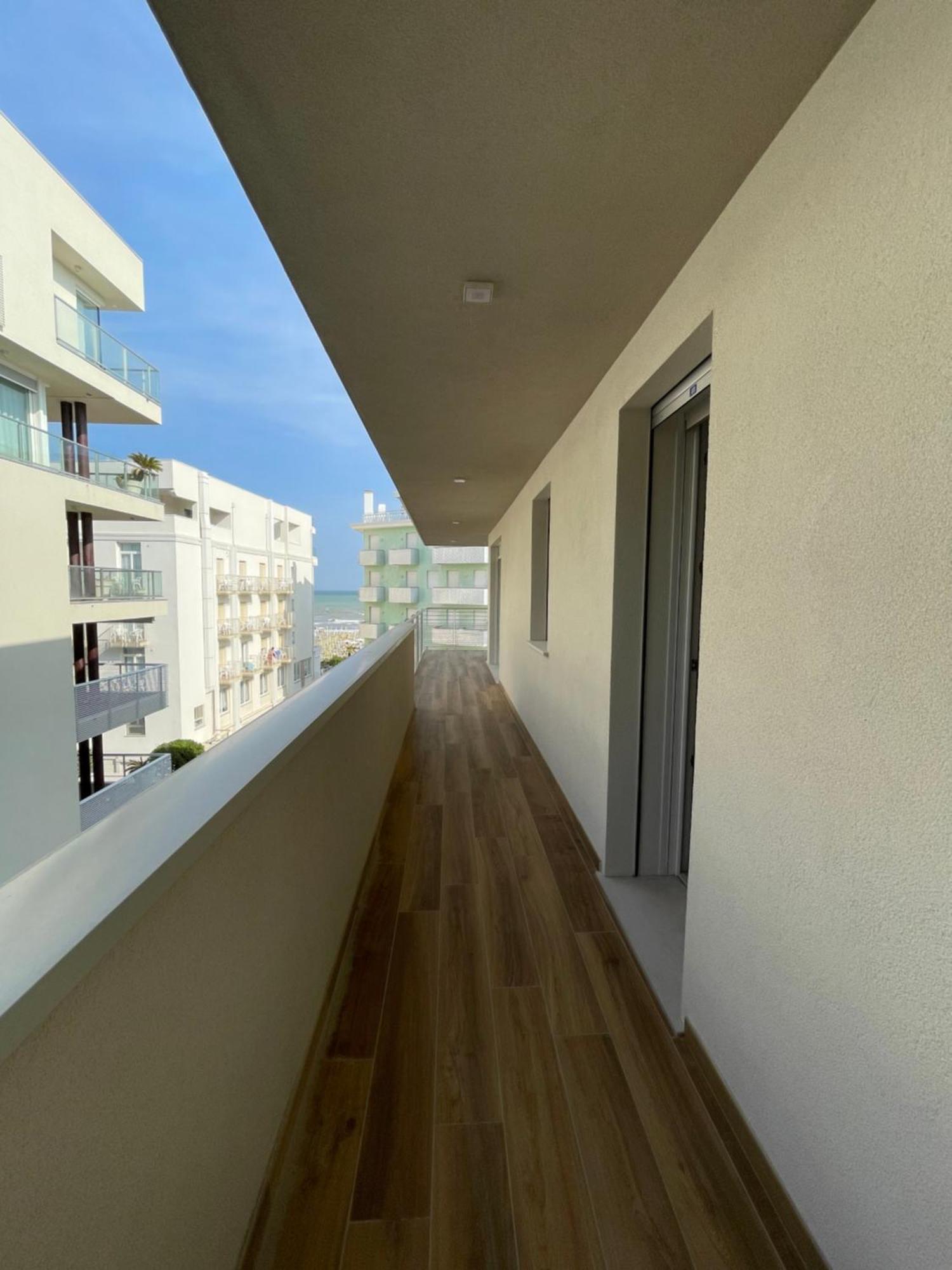 Marina Dream Beach Apartments With Sea View Terrace - Agenzia Cocal Caorle Exteriör bild